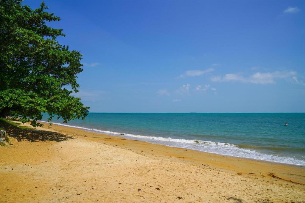 Coastline Hotel Port Dickson Exterior foto
